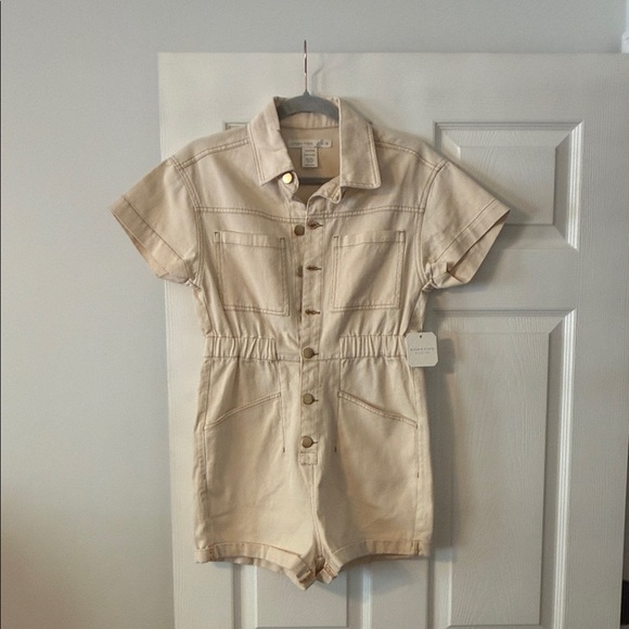 Altar'd State Pants - Altrad State  Cream Short-Sleeve Denim Romper with Button Front and pockets